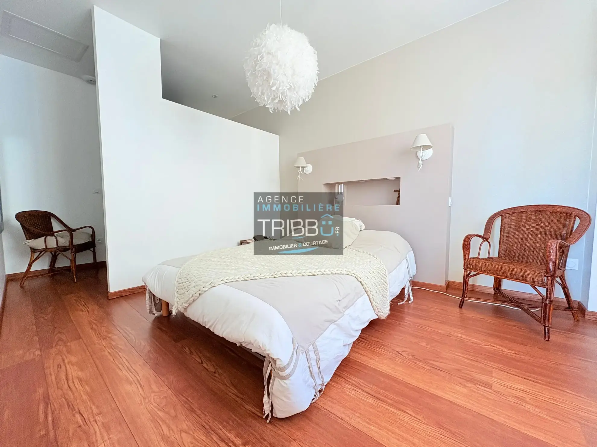 Maison de village de 92 m² avec garage à Pollestres - Confort et charme au centre 