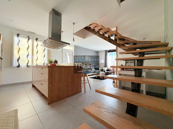 Maison de village de 92 m² avec garage et climatisation à Pollestres 