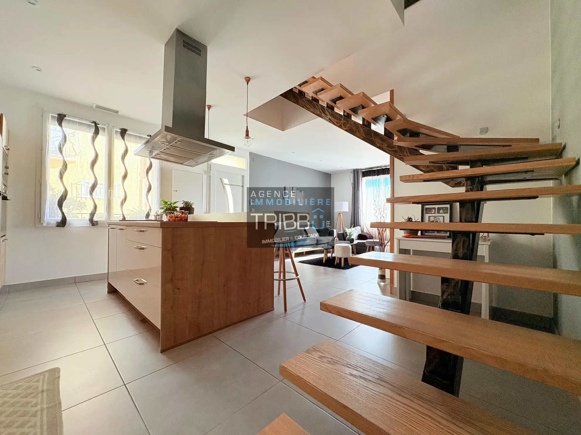 Maison de village de 92 m² avec garage à Pollestres - Confort et charme au centre 