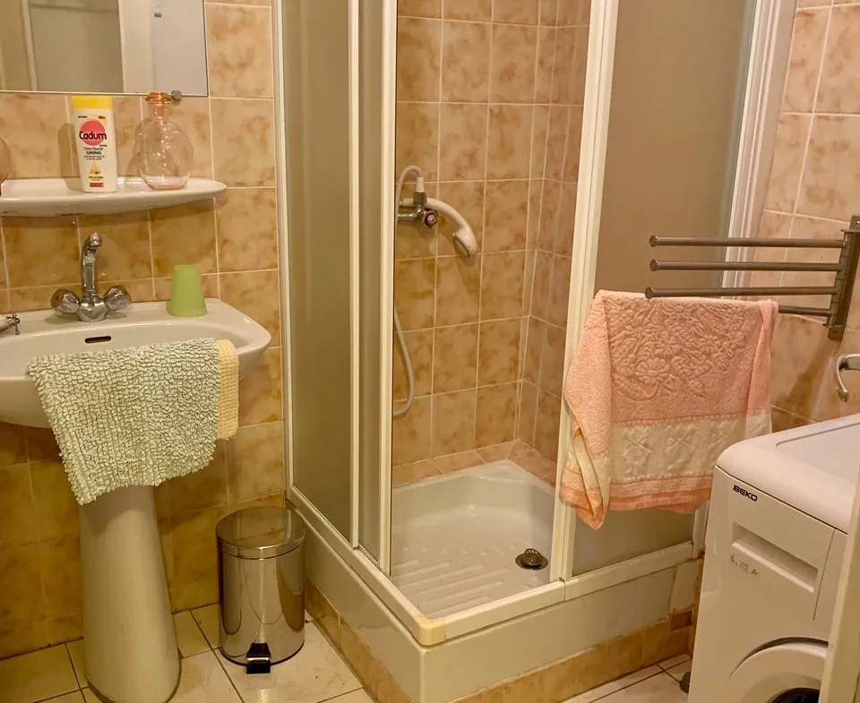 Magnifique maison de village rénovée avec 3 chambres et jardin à Le Port 
