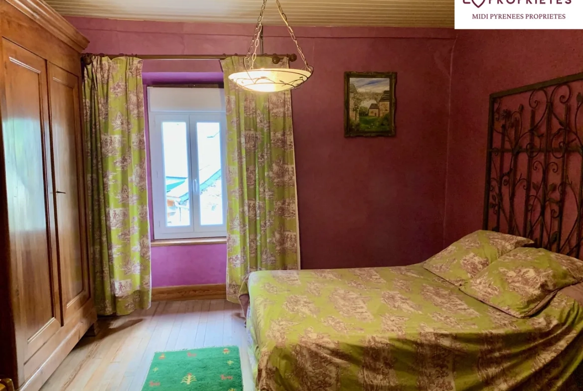 Magnifique maison de village rénovée avec 3 chambres et jardin à Le Port 