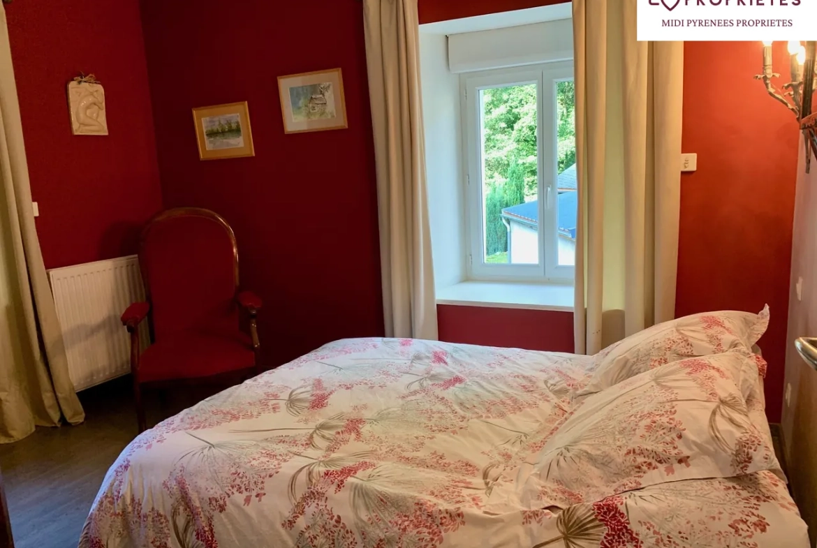 Magnifique maison de village rénovée avec 3 chambres et jardin à Le Port 