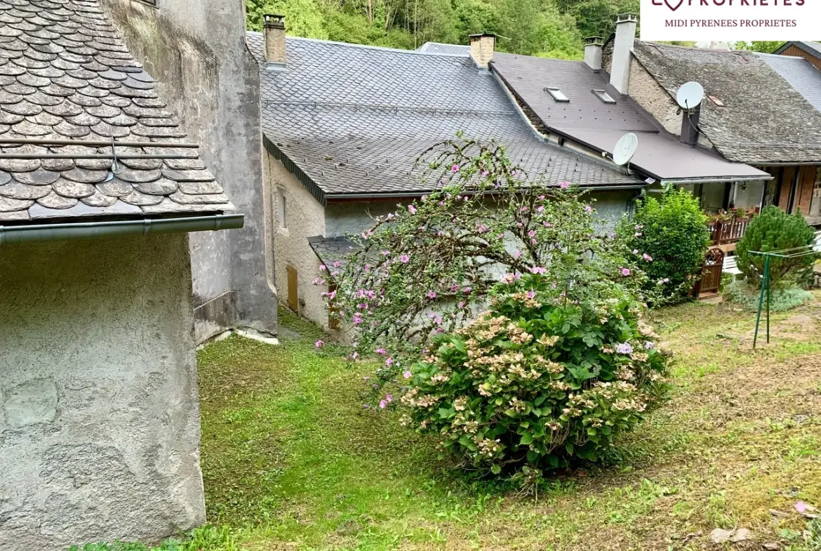 Magnifique maison de village rénovée avec 3 chambres et jardin à Le Port 