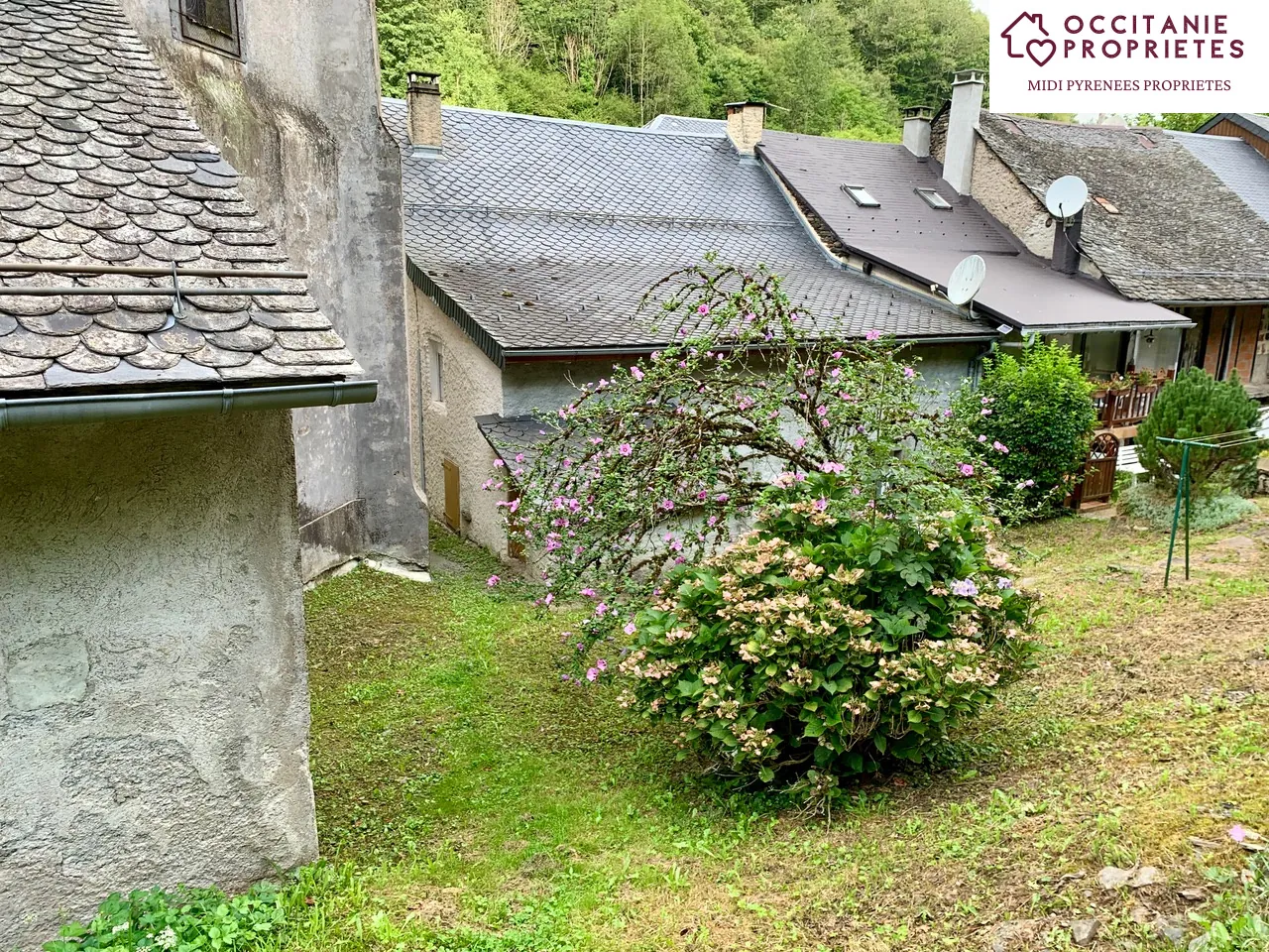 Magnifique maison de village rénovée avec 3 chambres et jardin à Le Port 