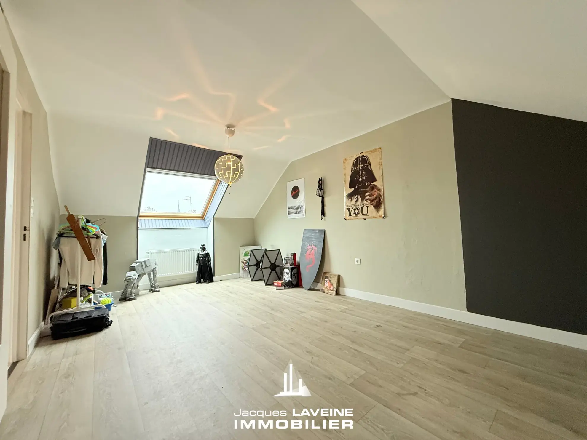 Belle maison 7 pièces de 134m² à Noisseville proche de Metz avec terrasse et garages 
