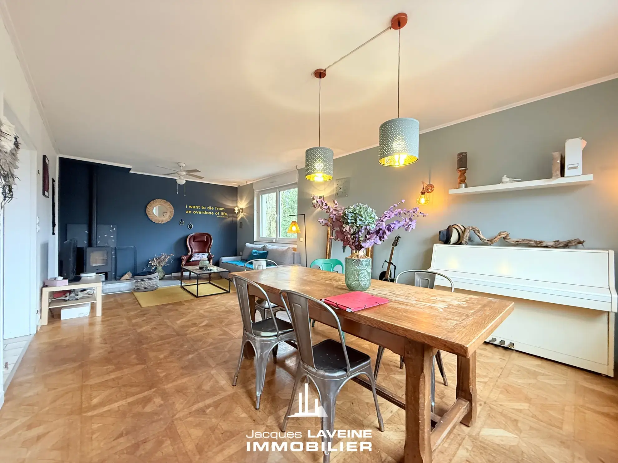 Belle maison 7 pièces de 134m² à Noisseville proche de Metz avec terrasse et garages 