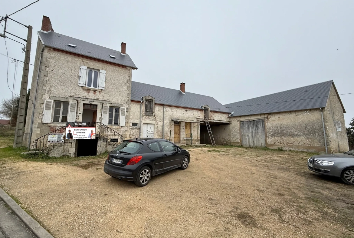 Ferme à rénover avec grange et terrain constructible à Preuilly 