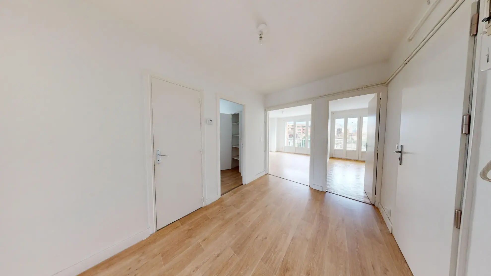 Charmant appartement T3 de 65 m² avec terrasse à Toulouse près du métro Patte d'Oie 