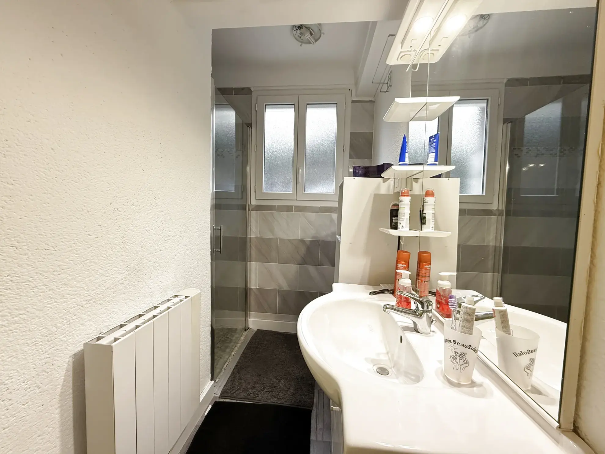 Appartement F3 à vendre à Amélie-les-Bains avec garage, proche du centre-ville 