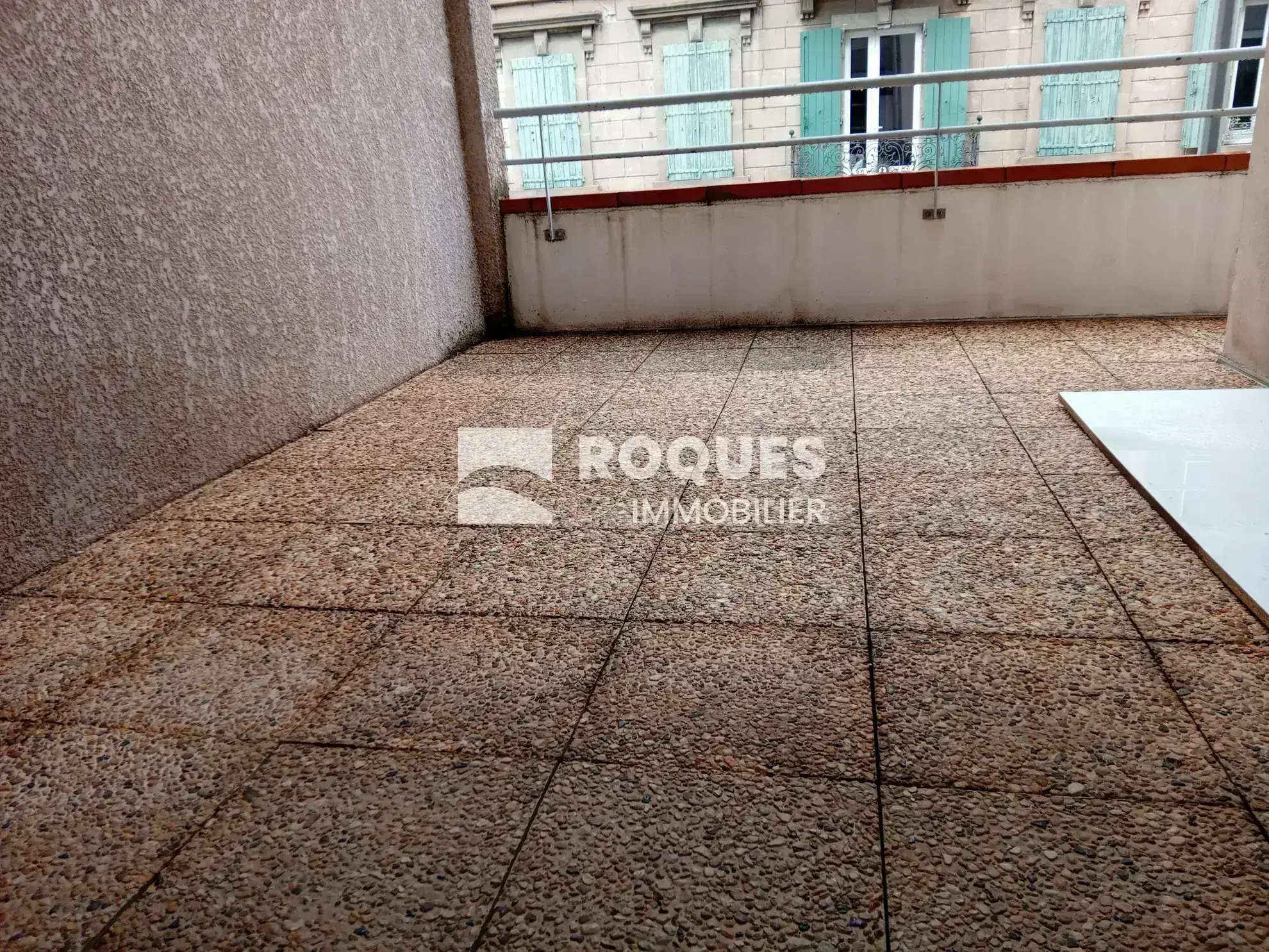 Appartement T3 à Millau avec terrasse, cave et parking 