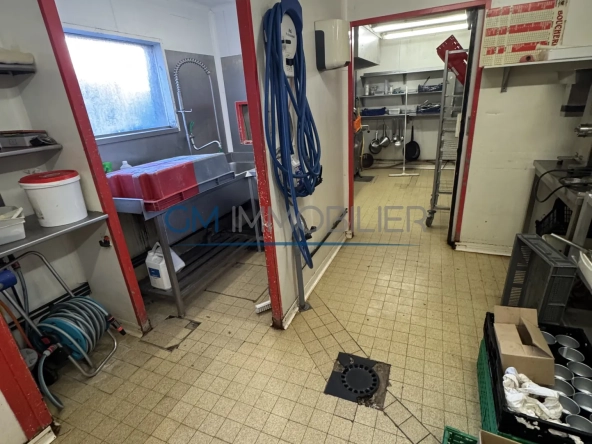 Immeuble de 195 m² à Dax idéale pour investissement et rénovation 