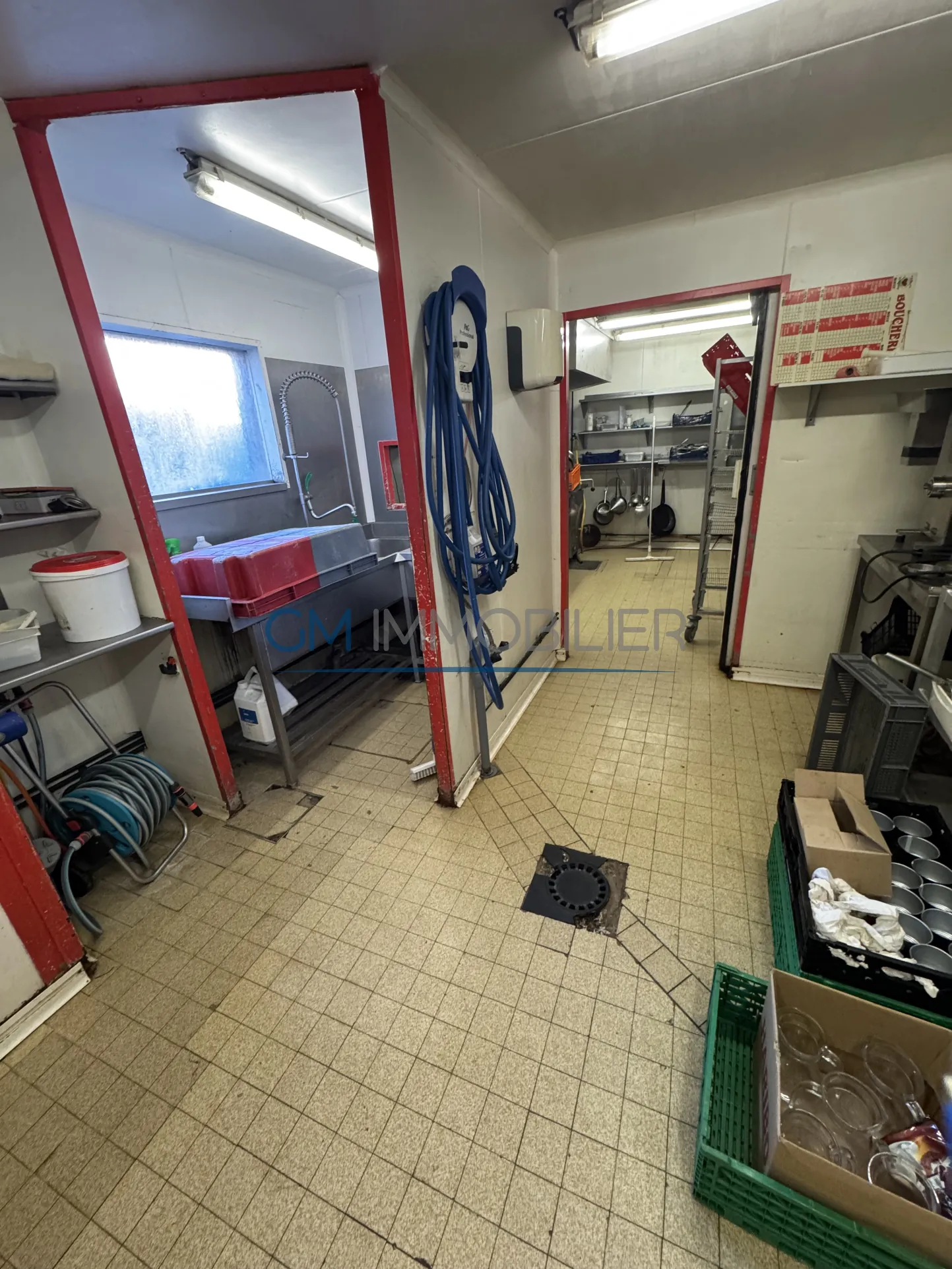 Immeuble de 195 m² à Dax idéale pour investissement et rénovation 
