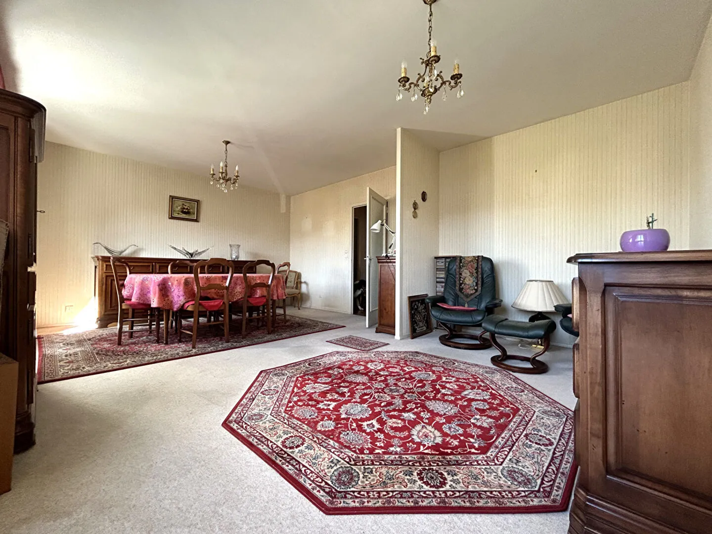 Appartement T6 spacieux à vendre à Beaumont (63110) avec parking, cave et chauffage écologique 