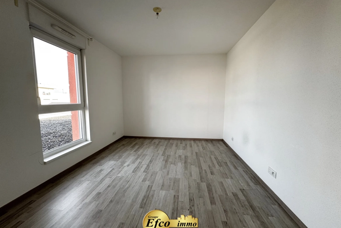 Appartement 2 pièces de 51,89 m² à Saint-Louis avec terrasse et parking 