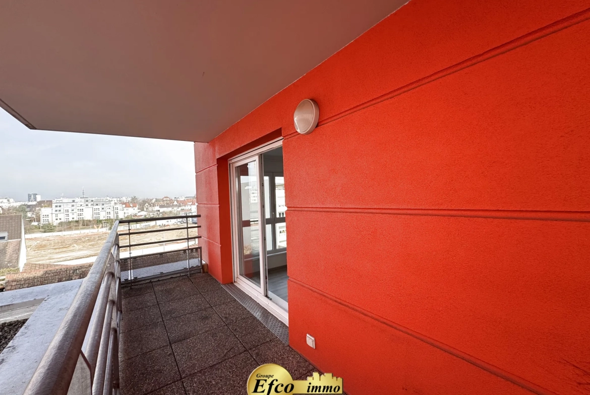 Appartement 2 pièces de 51,89 m² à Saint-Louis avec terrasse et parking 
