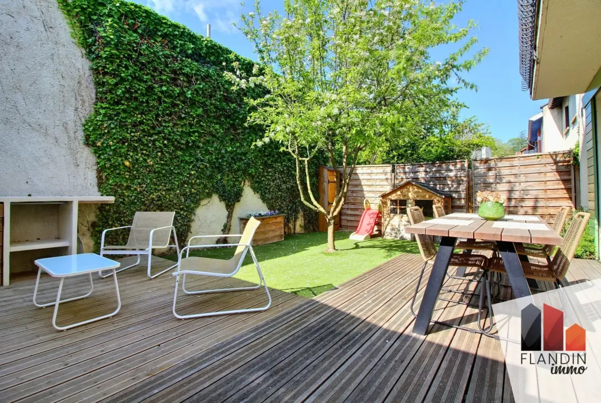 Appartement avec jardin et terrasse en centre-ville de Vernaison 