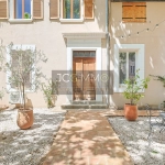 Appartement T5 rénové de 145m² avec garage à Puget-Ville