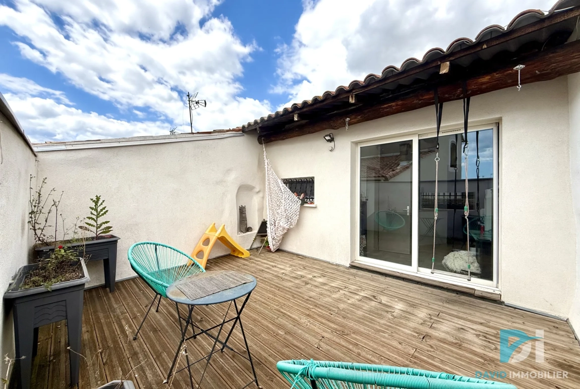 Maison de village rénovée de 121 m² avec terrasse à Florensac 