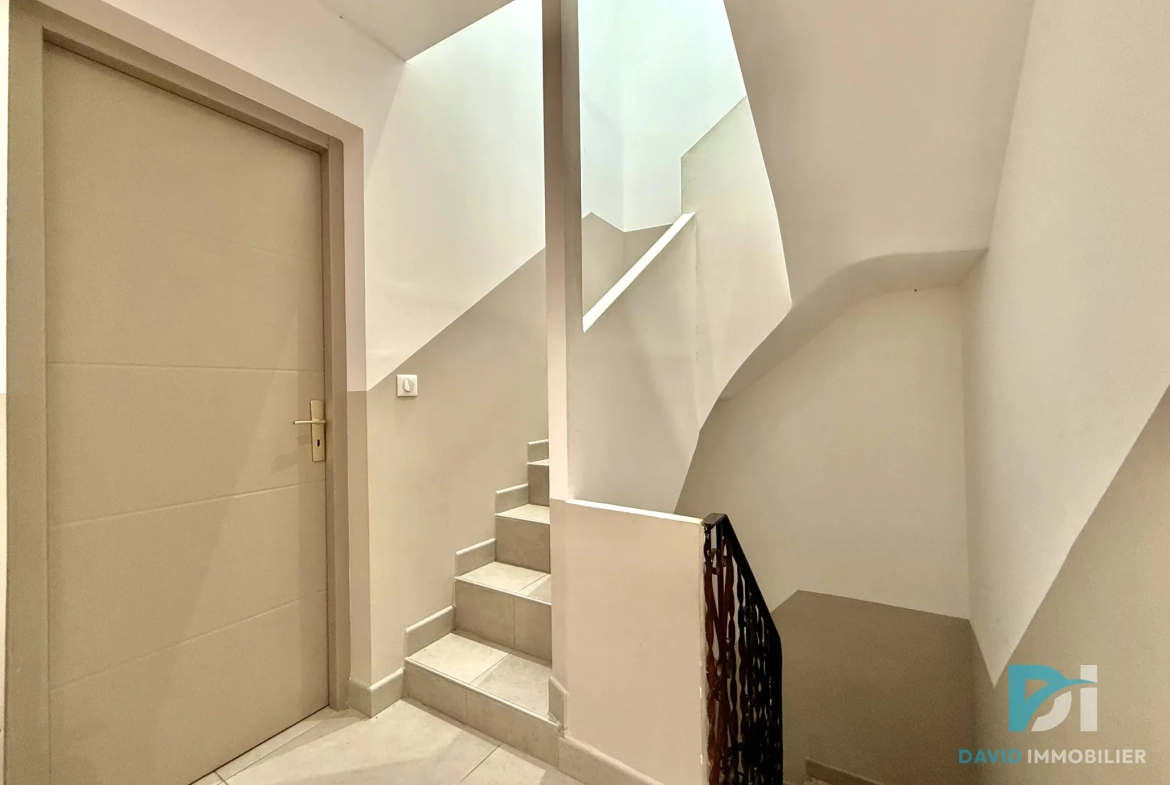 Maison de village rénovée de 121 m² avec terrasse à Florensac 
