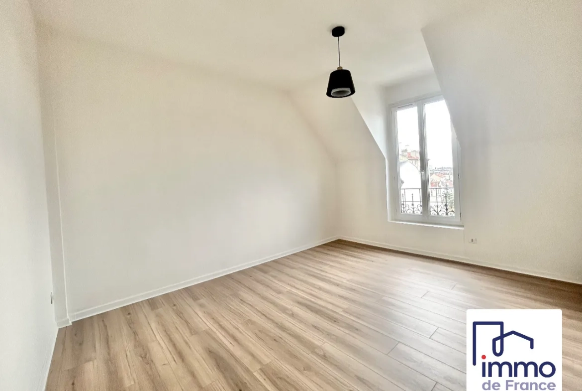 Appartement T2 rénové de 34,45 m² à Pavillons-sous-Bois, Quartier Victor Hugo 