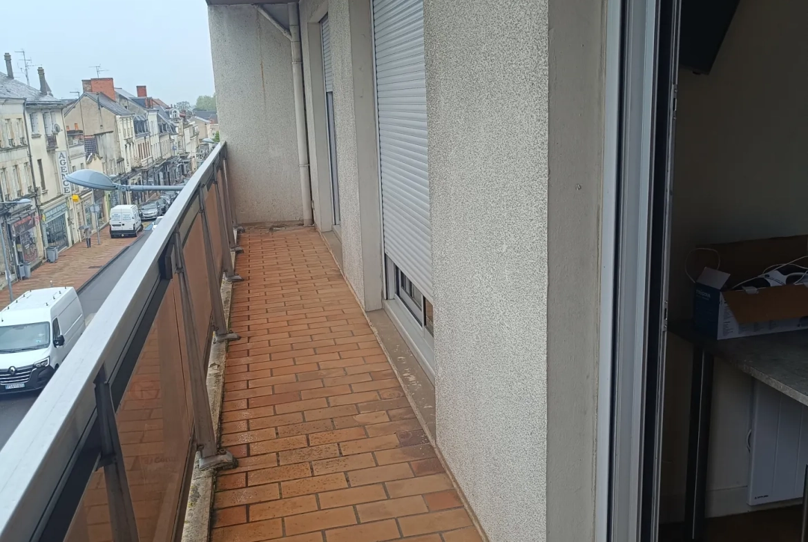 Appartement T2 à vendre à Vierzon, 47,21 m² avec balcon et parking 
