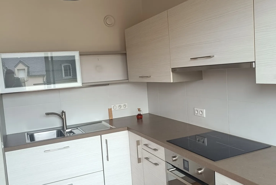 Appartement T2 à vendre à Vierzon, 47,21 m² avec balcon et parking 
