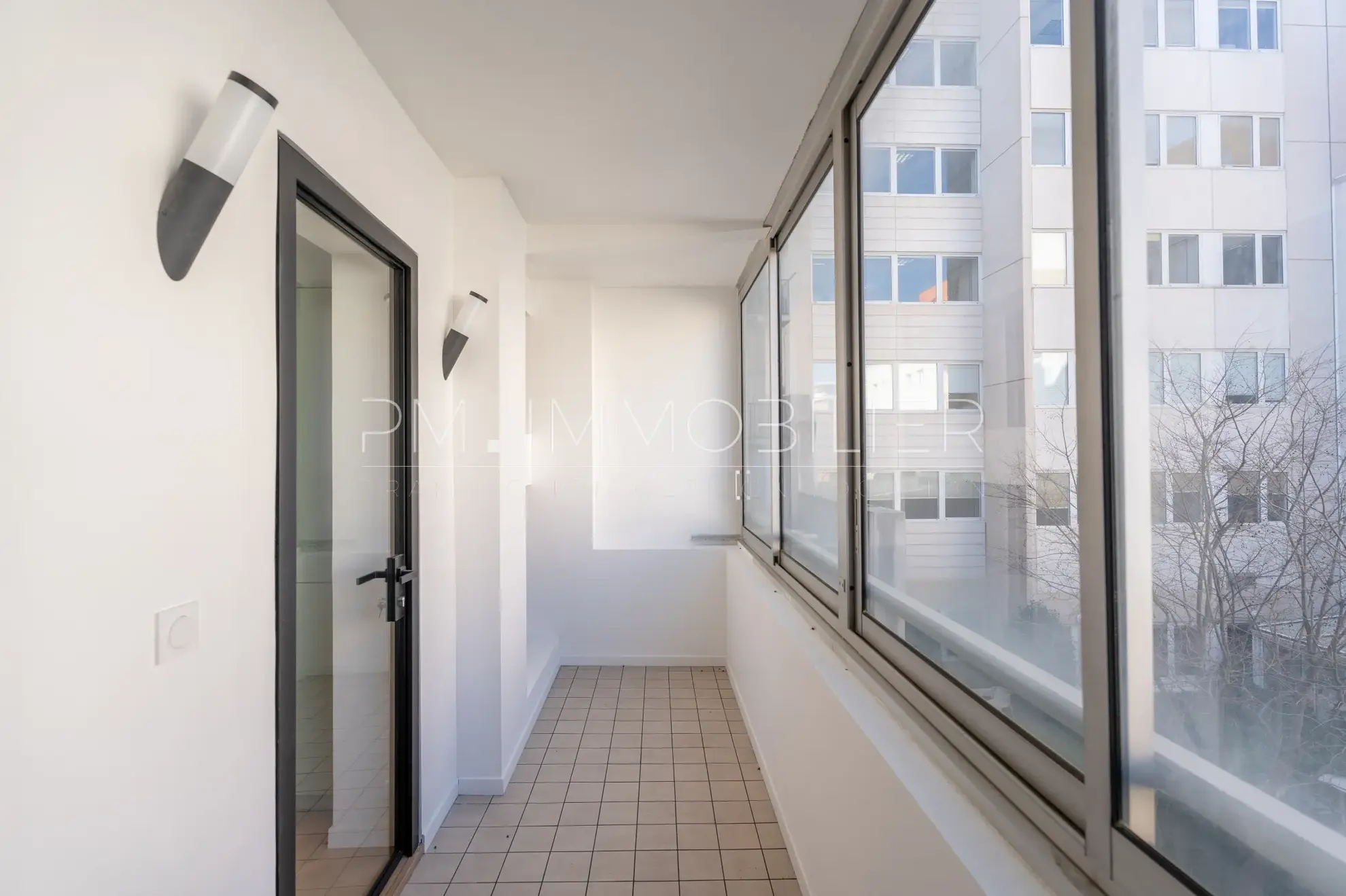 Appartement type 3 rénové de 60 m² à Marseille proche Prado avec balcon 