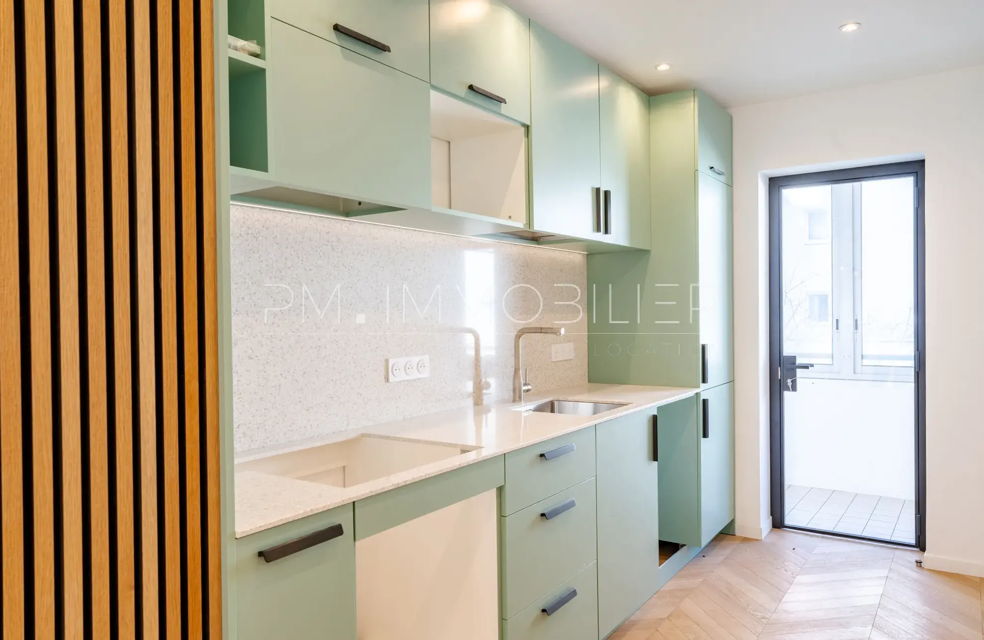 Appartement type 3 rénové de 60 m² à Marseille proche Prado avec balcon 