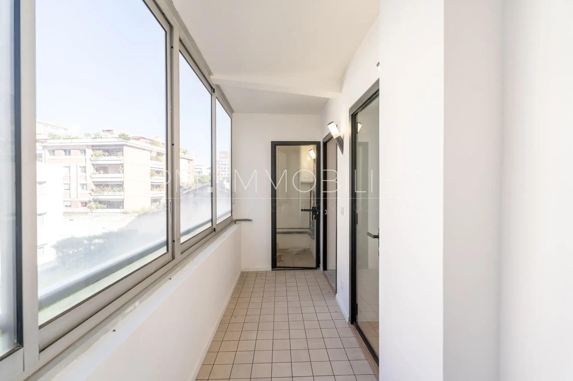 Appartement type 3 rénové de 60 m² à Marseille proche Prado avec balcon 