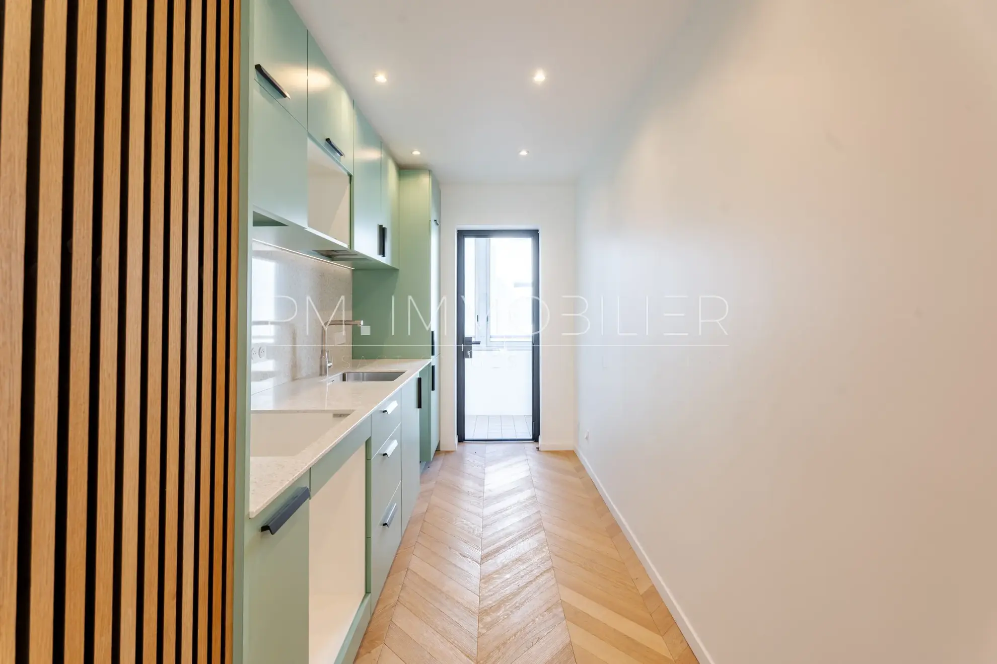 Appartement type 3 rénové de 60 m² à Marseille proche Prado avec balcon 