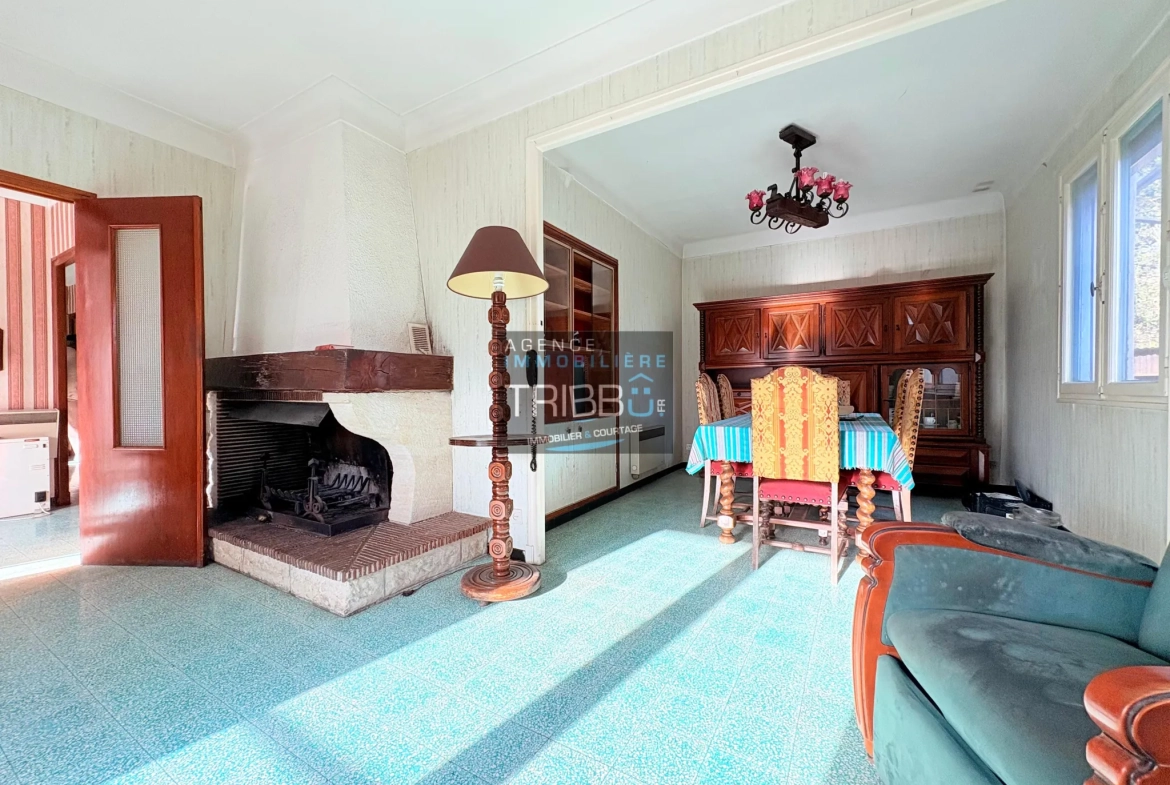 Maison de plain-pied à Thuir avec 4 chambres, garage et terrain de plus de 650 m² 