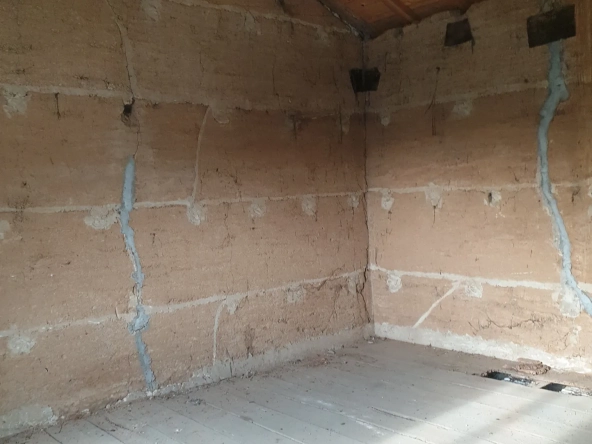 Maison à rénover de 163 m² à Misérieux, grande opportunité d’investissement 