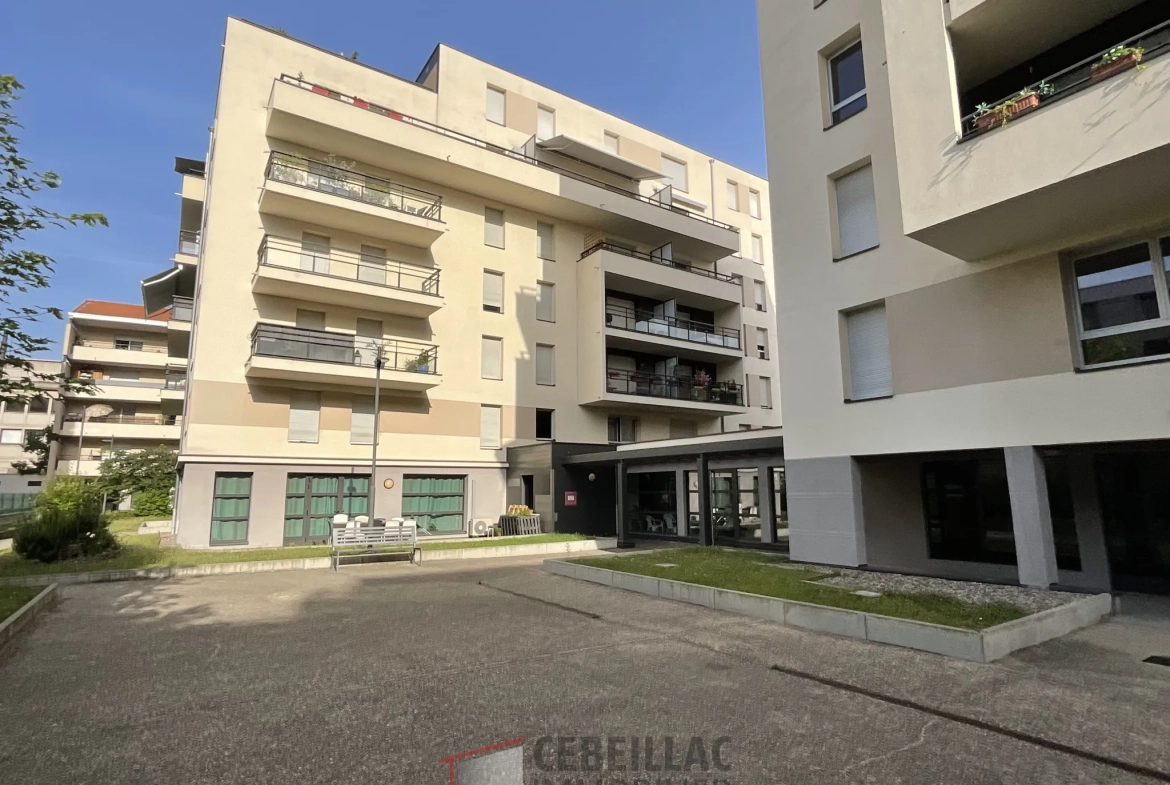 Studio en résidence sécurisée à Clermont-Ferrand - 30 m² avec jardin et terrasse 