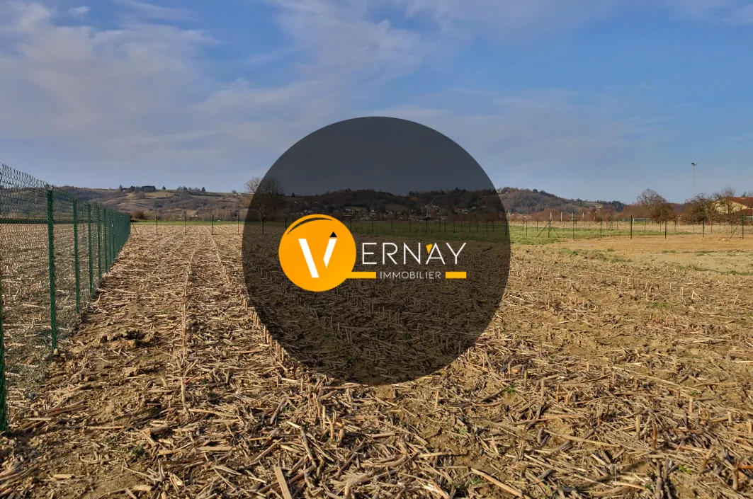 Terrain constructible de 1300 m² à Septème, viabilisé et plat 