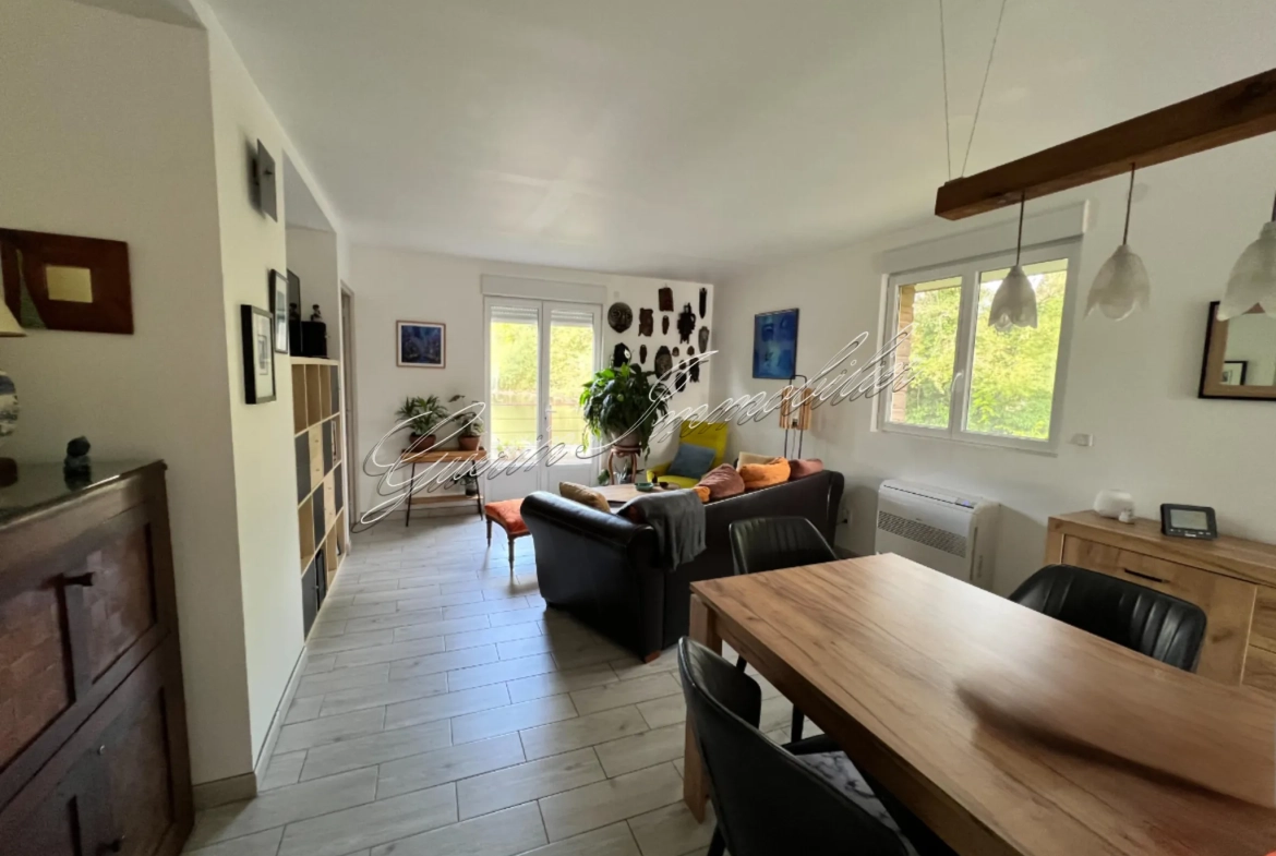 Maison à vendre avec étang privé à Coulanges-lès-Nevers, 2 chambres, terrain de 2500 m² 