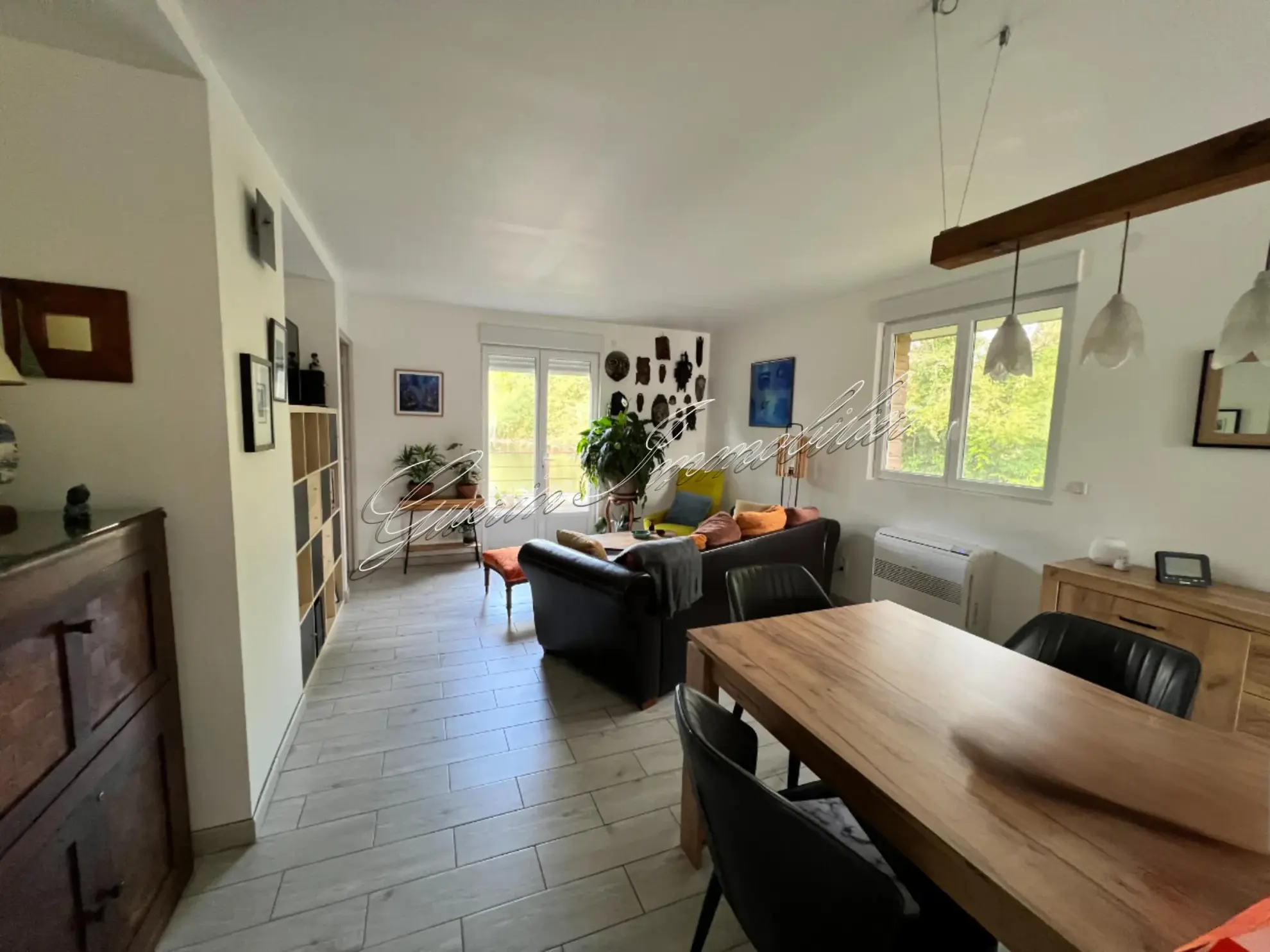 Maison à vendre avec étang privé à Coulanges-lès-Nevers, 2 chambres, terrain de 2500 m² 