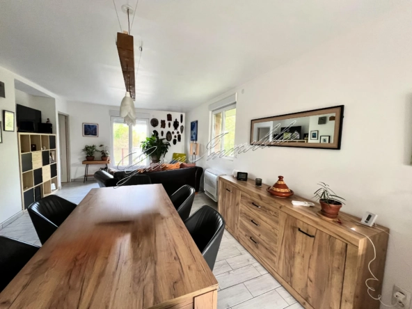 Maison à vendre avec étang privé à Coulanges-lès-Nevers, 2 chambres, terrain de 2500 m²