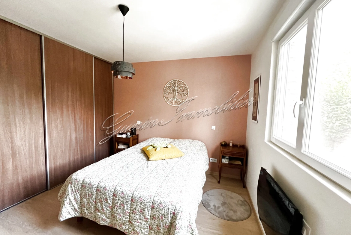 Maison à vendre avec étang privé à Coulanges-lès-Nevers, 2 chambres, terrain de 2500 m² 