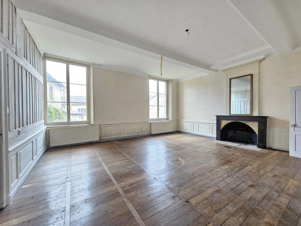 Ancien presbytère à Ligny en Barrois avec grand potentiel de rénovation