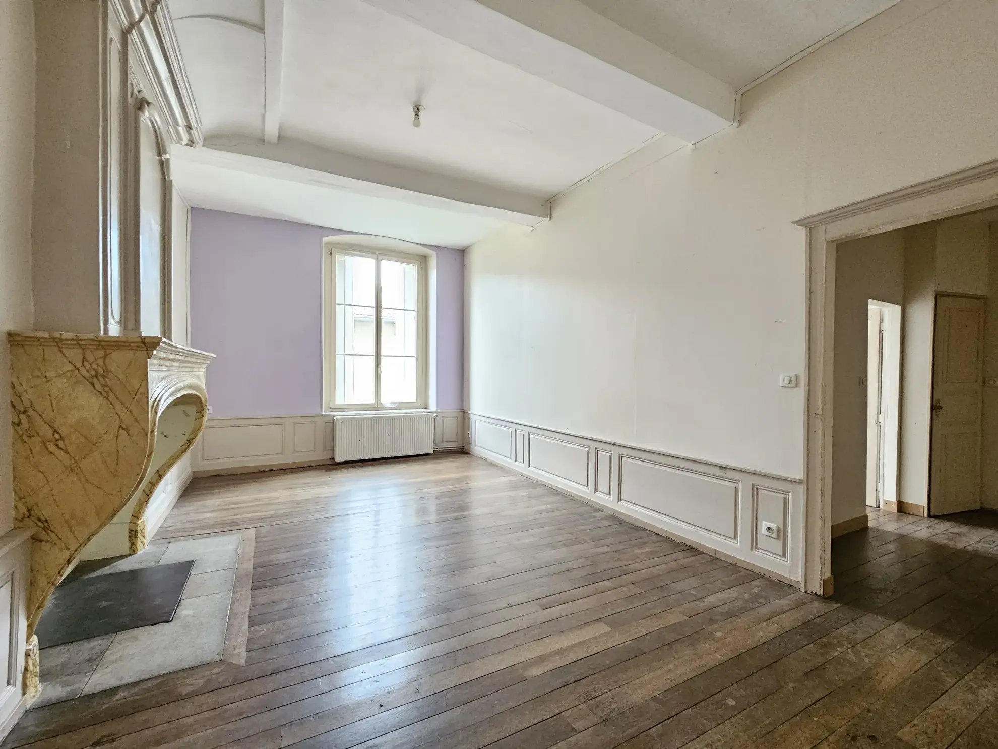 Ancien presbytère à Ligny en Barrois avec grand potentiel de rénovation 