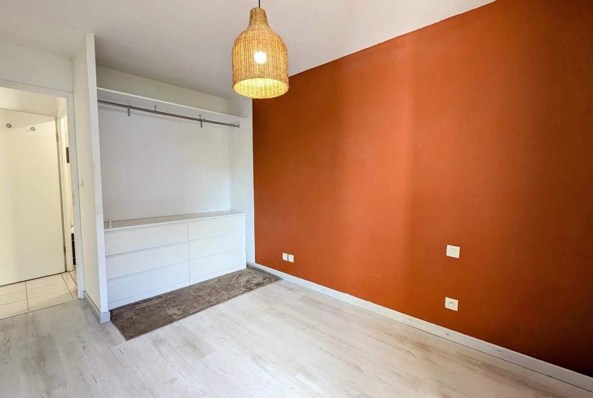 Appartement T2 de 45 m² avec terrasse et parking à Mondonville 