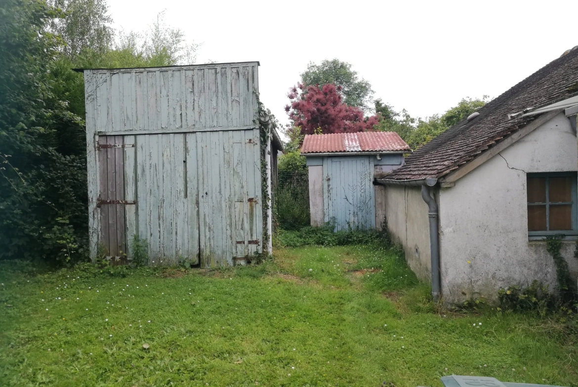 Maison à vendre de 140 m2 avec grand terrain à Hauterive, Normandie 
