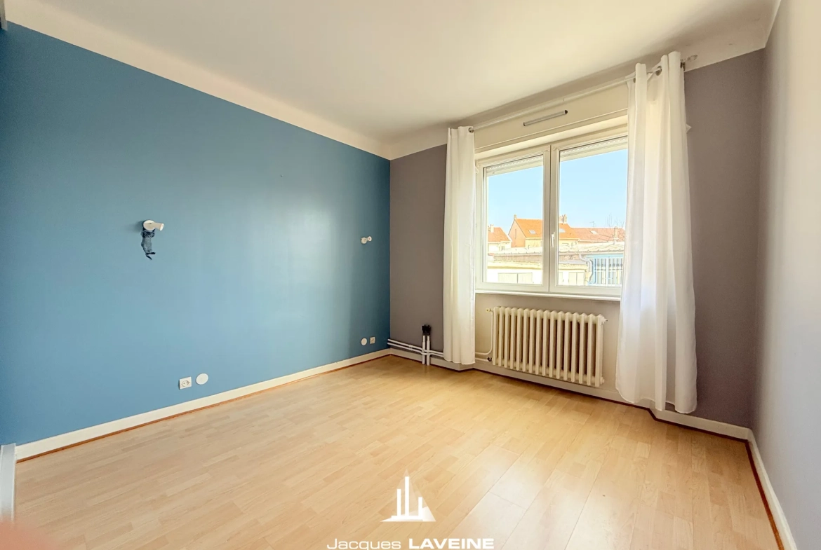 Appartement 4 pièces avec garage à Woippy proche gare et commodités 