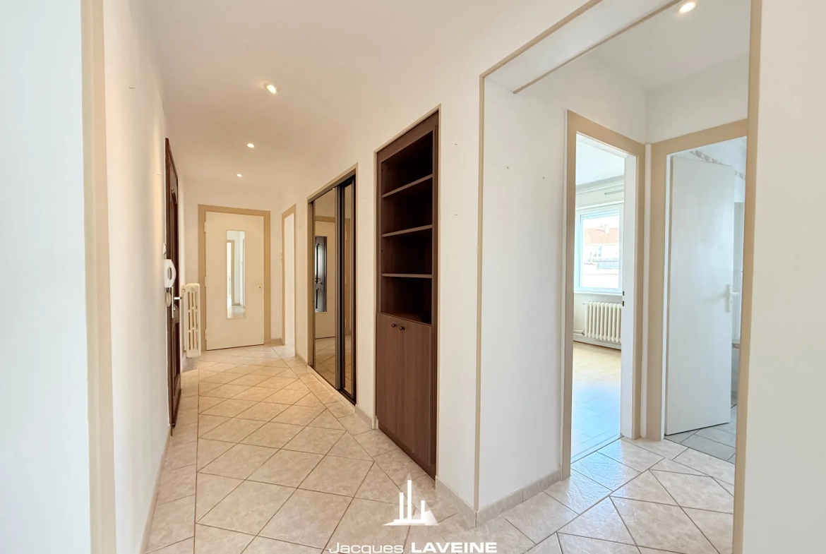 Appartement 4 pièces avec garage à Woippy proche gare et commodités 