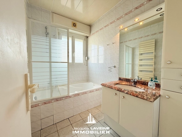 Appartement 4 pièces avec garage à Woippy proche gare et commodités 
