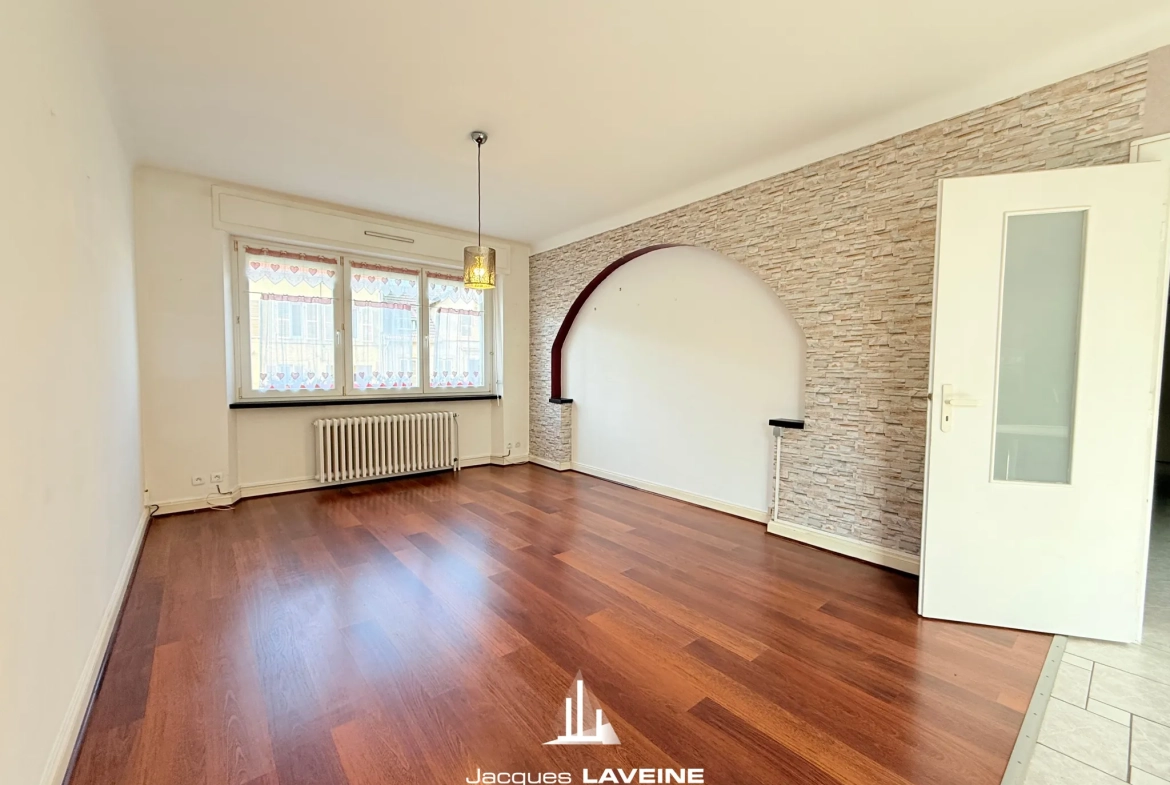 Appartement 4 pièces avec garage à Woippy proche gare et commodités 