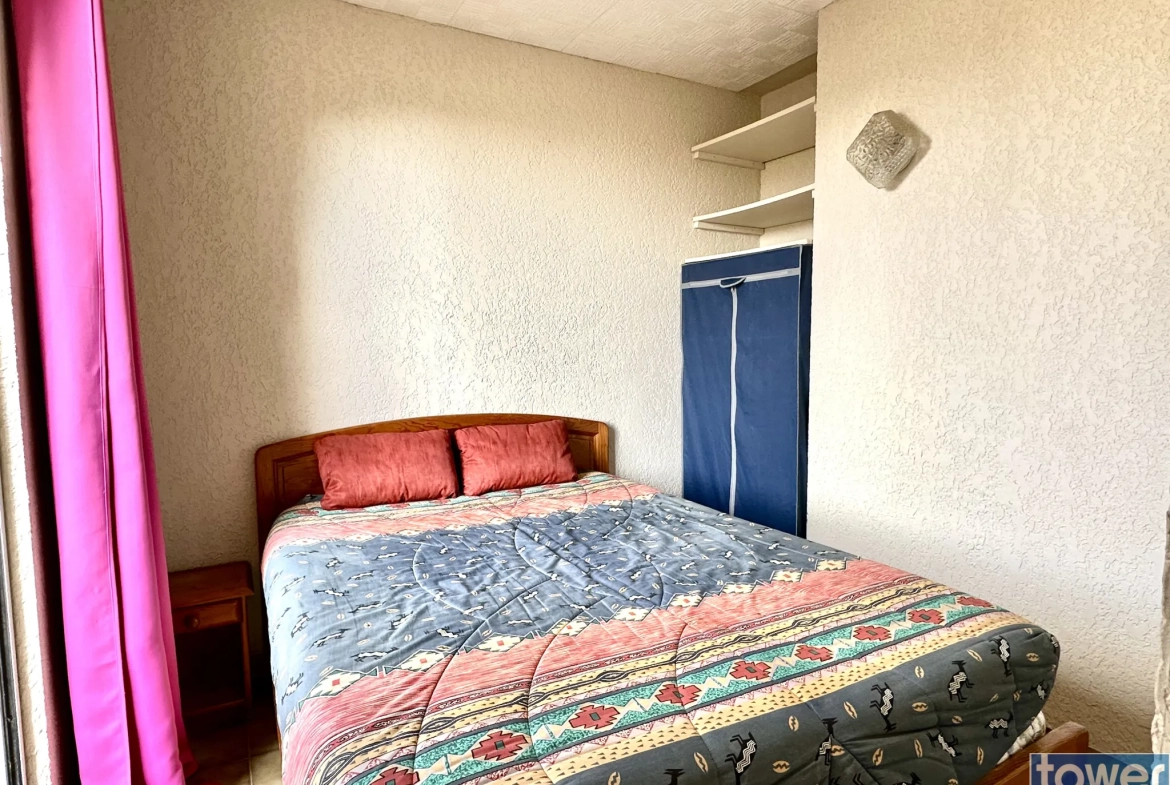Appartement T2 à Leucate Plage avec garage, terrasses et jardin arboré 