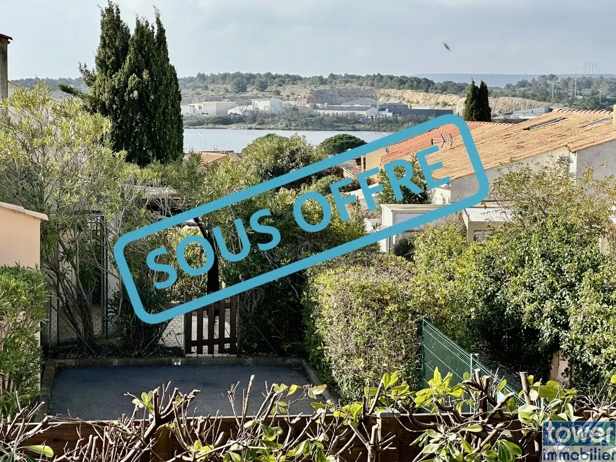 Appartement T2 à Leucate Plage avec garage, terrasses et jardin arboré 