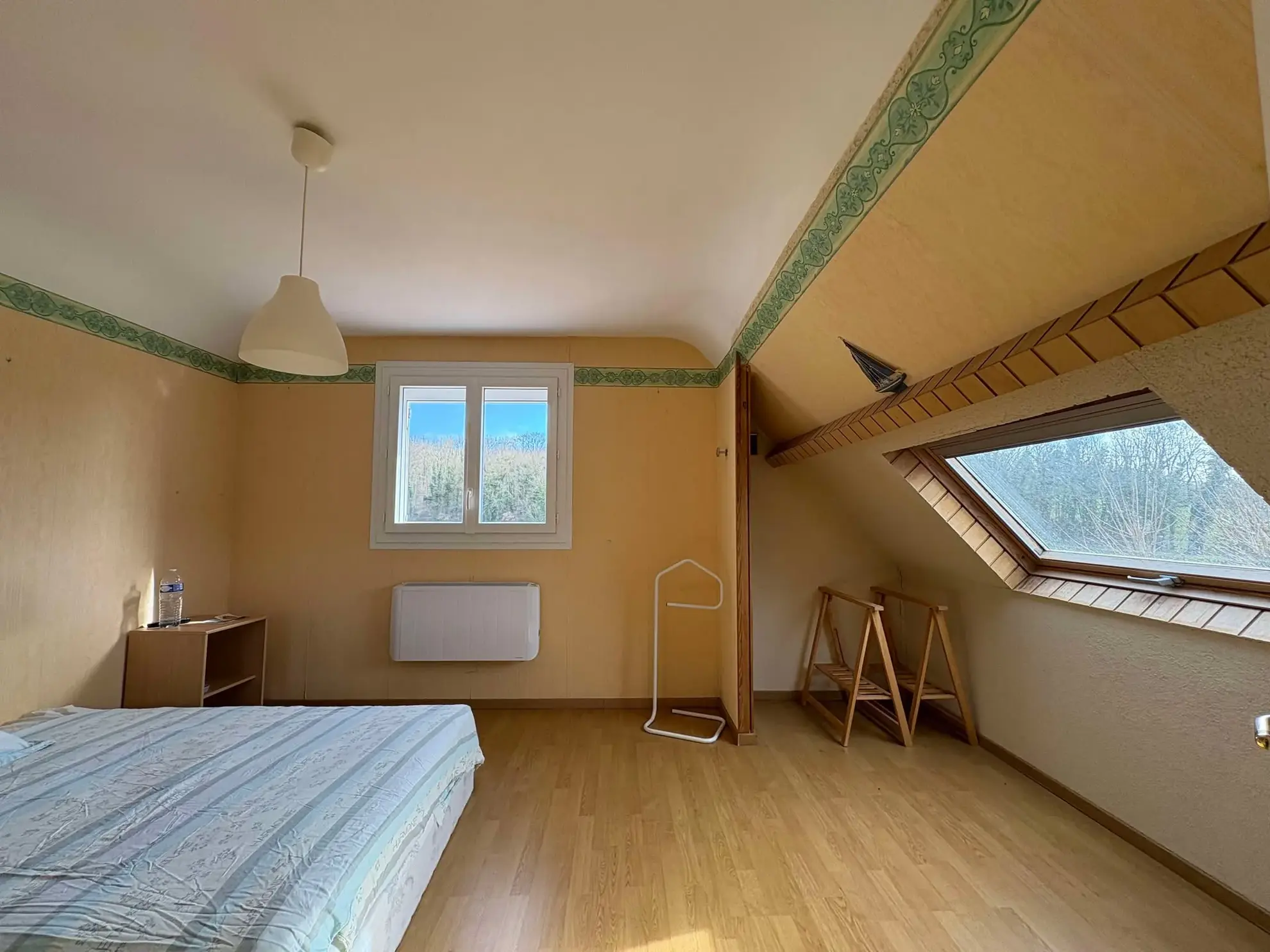 Maison à vendre à Drucat, 4 chambres, garage, terrasse et environnement paisible proche d'Abbeville 