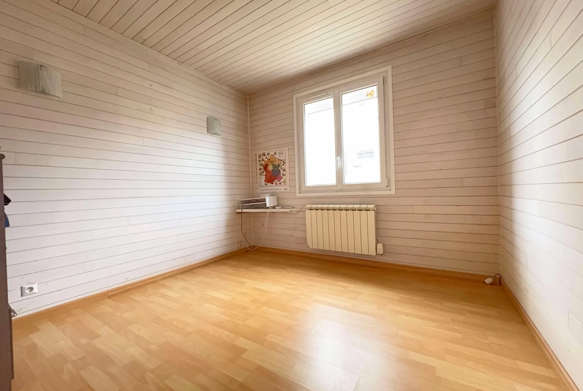 Maison à vendre à Drucat, 4 chambres, garage, terrasse et environnement paisible proche d'Abbeville 